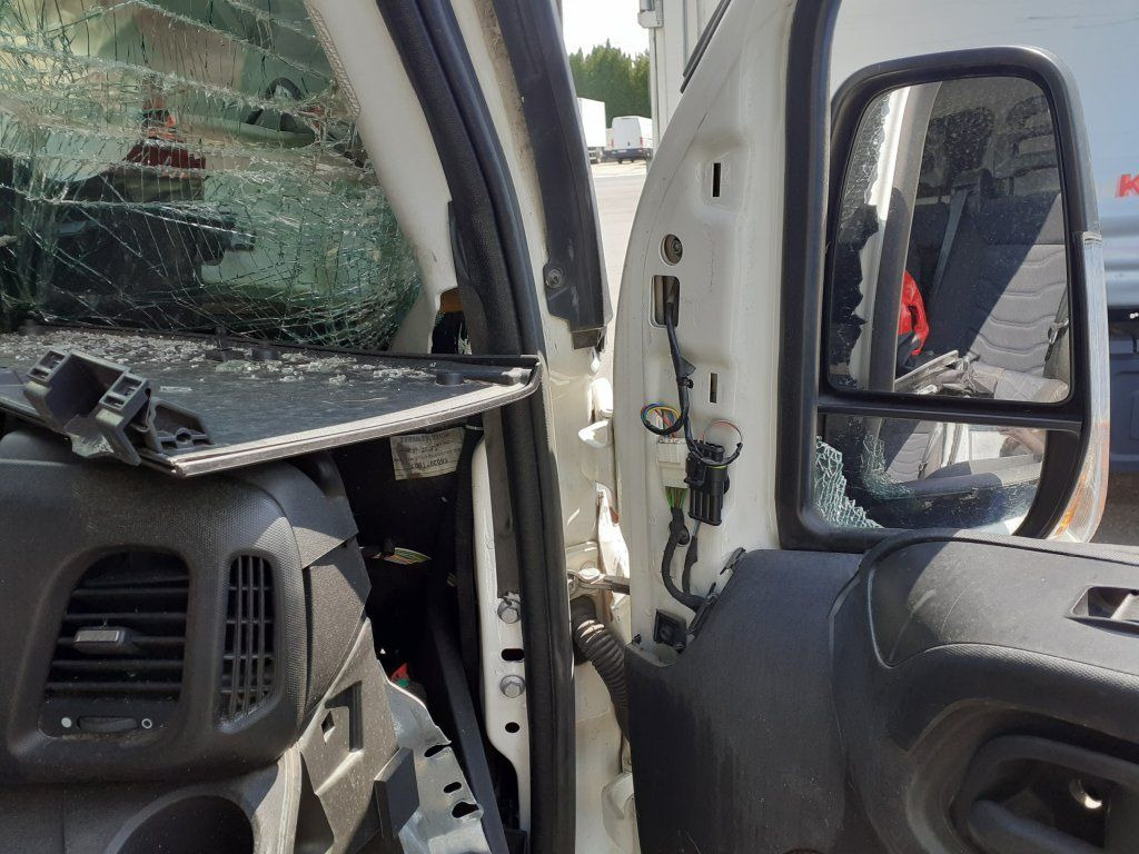 Furgone chiuso Iveco Daily 35S16 maxi Damaged: foto 18 Furgone chiuso Iveco Daily 35S16 maxi Damaged: foto 18