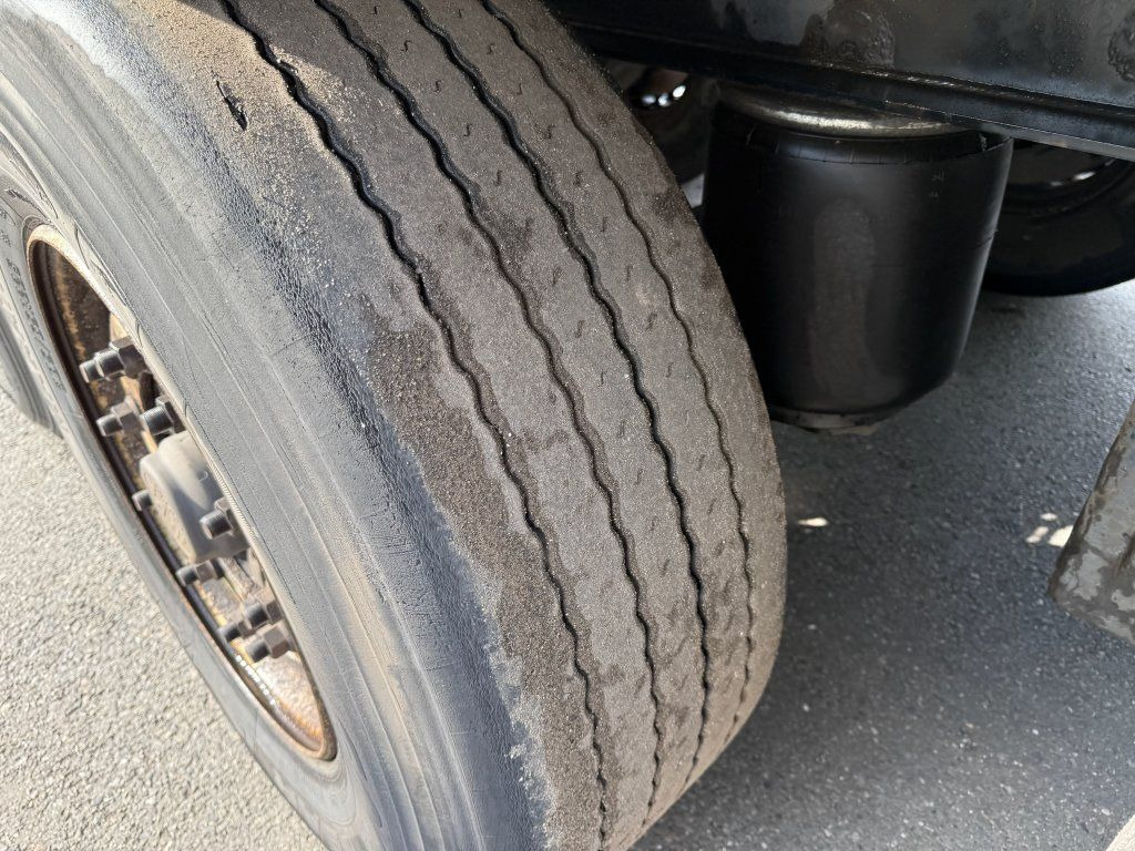 Krone Carrier Vector 1550 DoppelStock - Semirimorchio furgonato: foto 5 Krone Carrier Vector 1550 DoppelStock - Semirimorchio furgonato: foto 5