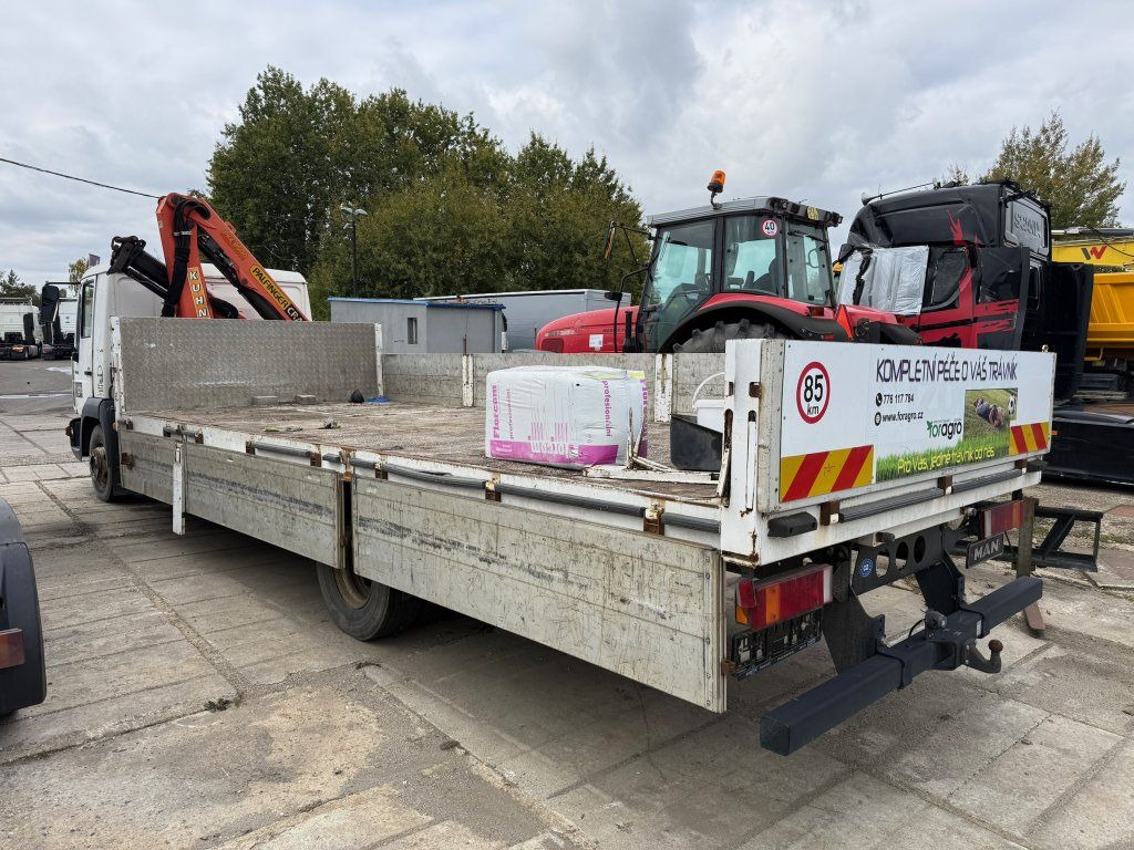 MAN 12.185 EURO 3 Kran UNBEWEGLICH - Camion con gru: foto 5 MAN 12.185 EURO 3 Kran UNBEWEGLICH - Camion con gru: foto 5