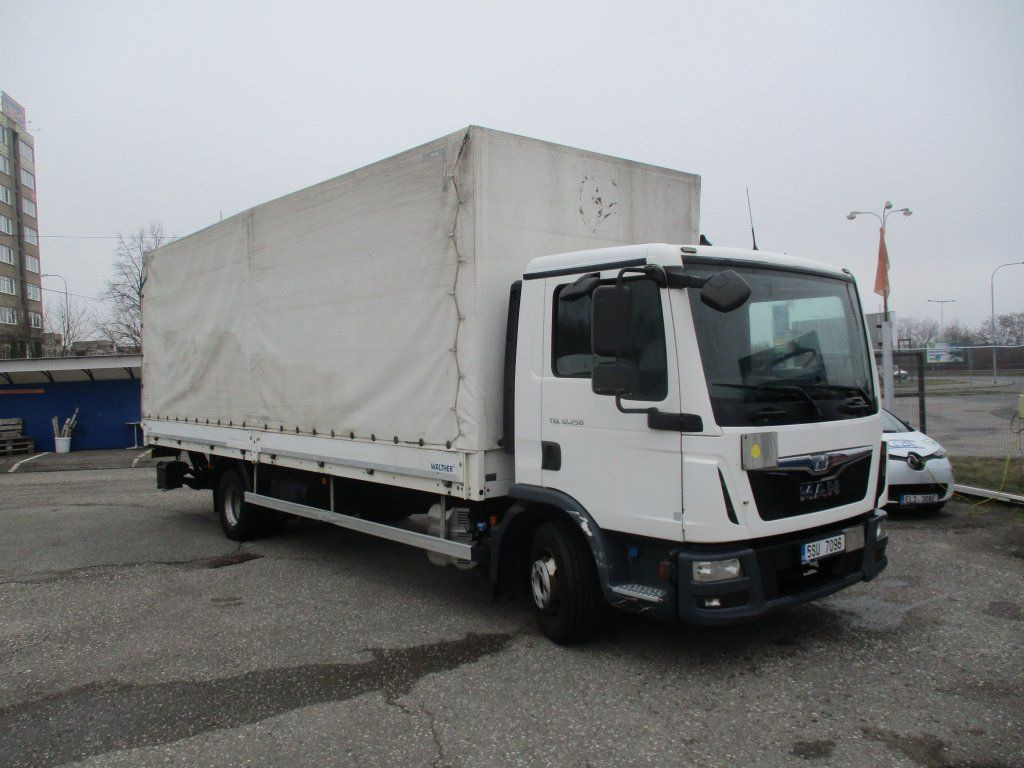 MAN TGL 12.250 - Camion centinato: foto 1 MAN TGL 12.250 - Camion centinato: foto 1