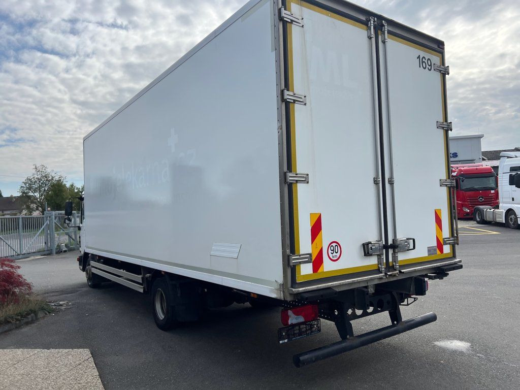 MAN TGL12.220 EURO 6 Carrier Xarios 600 - Autocarro frigorifero: foto 5 MAN TGL12.220 EURO 6 Carrier Xarios 600 - Autocarro frigorifero: foto 5