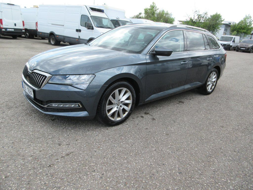 Skoda 2.0 Tdi Style - Station wagon: foto 1 Skoda 2.0 Tdi Style - Station wagon: foto 1