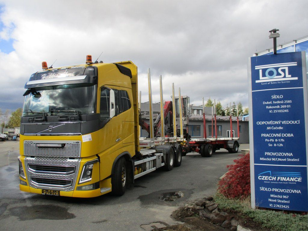 Volvo FH 16 750 6x4 + Fliegl - Camion trasporto legname, Camion con gru: foto 1 Volvo FH 16 750 6x4 + Fliegl - Camion trasporto legname, Camion con gru: foto 1