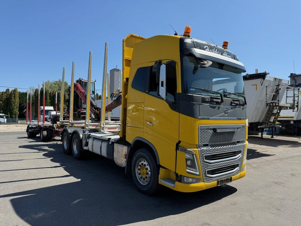 Volvo FH 16 750 6x4 + Fliegl - Camion trasporto legname, Camion con gru: foto 2 Volvo FH 16 750 6x4 + Fliegl - Camion trasporto legname, Camion con gru: foto 2