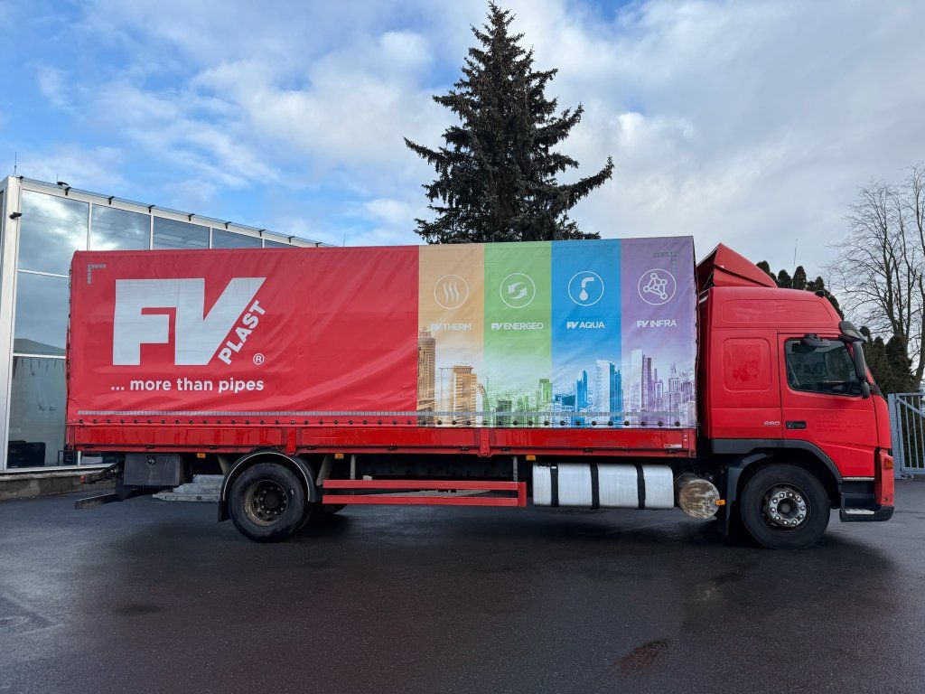 Volvo FM260 EURO 3 - Camion centinato: foto 3 Volvo FM260 EURO 3 - Camion centinato: foto 3