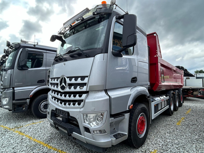 Mercedes-Benz Arocs 3253 | TULOSSA - Autocarro ribaltabile: foto 1 Mercedes-Benz Arocs 3253 | TULOSSA - Autocarro ribaltabile: foto 1