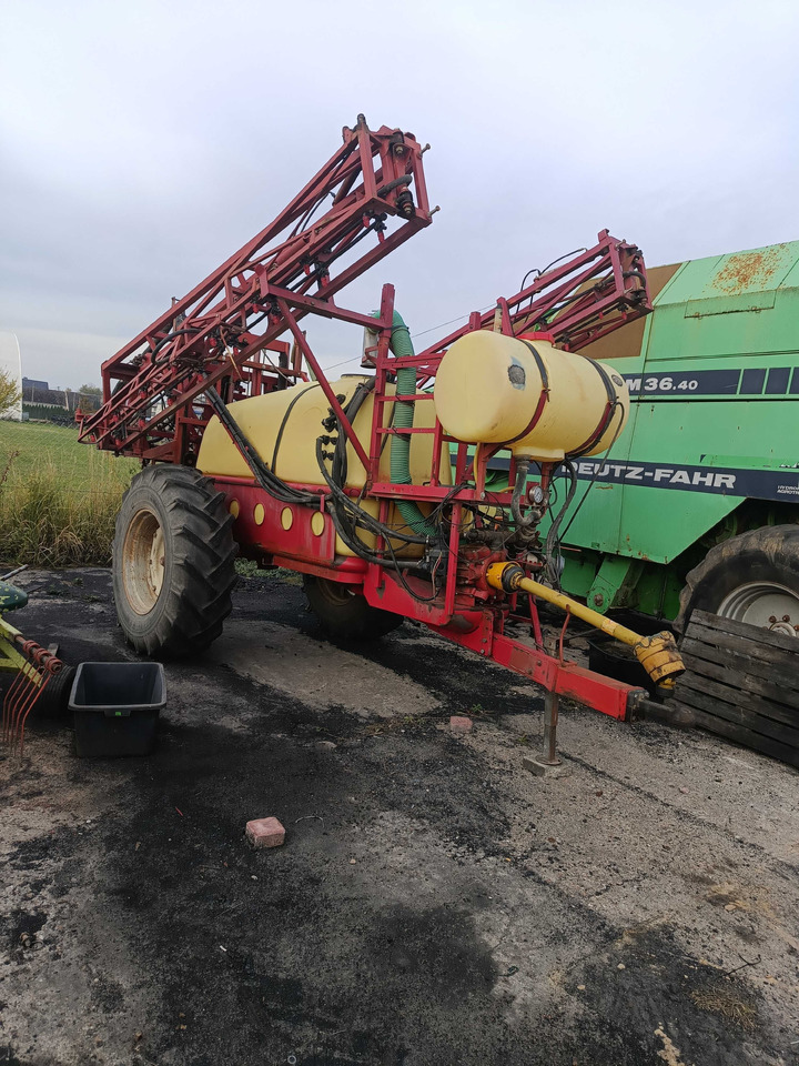 HARDI TZ 18 metrów - Polverizzatore trainato: foto 1 HARDI TZ 18 metrów - Polverizzatore trainato: foto 1