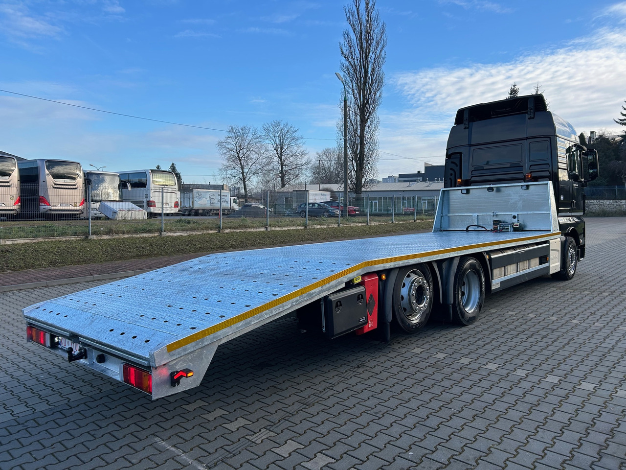 MAN TGX 26.460 / NEW GALVANIZED TOW TRUCK 2025 / WINCH - Camion bisarca: foto 3 MAN TGX 26.460 / NEW GALVANIZED TOW TRUCK 2025 / WINCH - Camion bisarca: foto 3