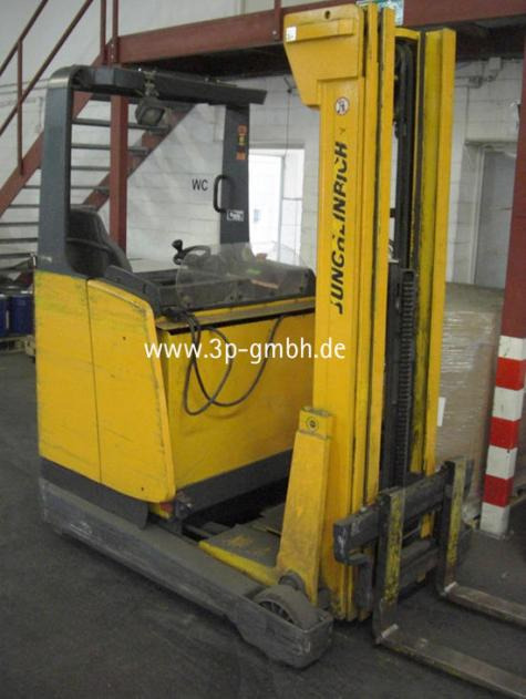 Jungheinrich ETV 214 AC Electric Reach Truck - Carrello retrattile: foto 1 Jungheinrich ETV 214 AC Electric Reach Truck - Carrello retrattile: foto 1