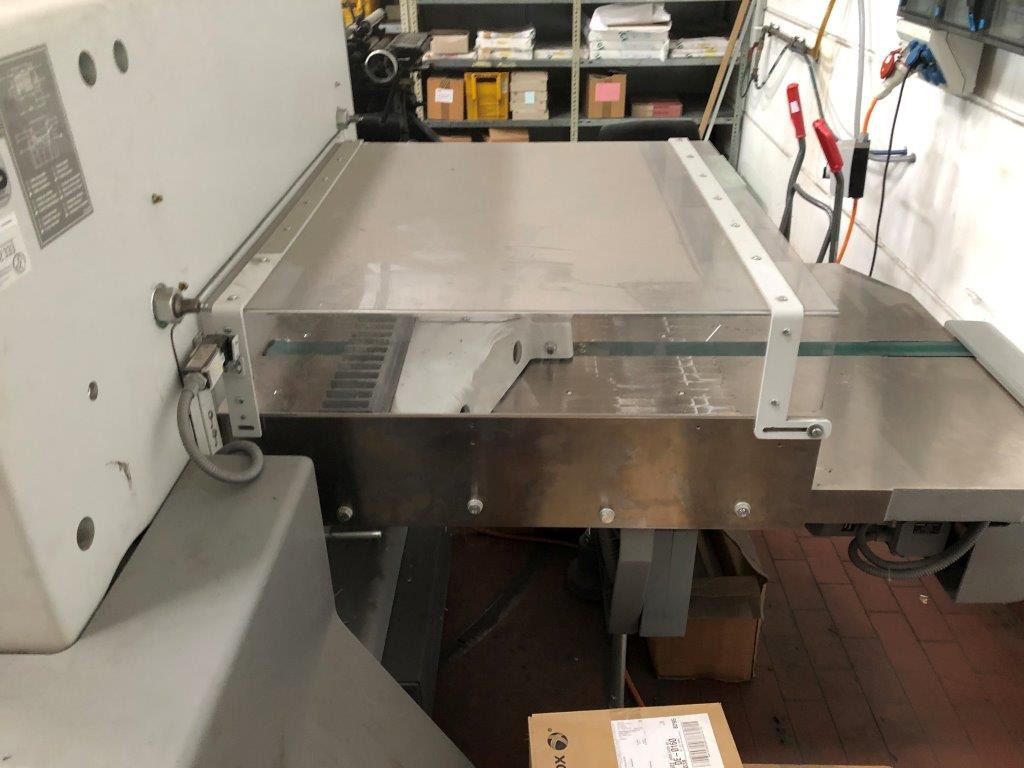 Polar 92 XT high-speed cutting line with RA-2 vibrator, optional LW 450 lift and counting scale - Taglierina per carta: foto 2 Polar 92 XT high-speed cutting line with RA-2 vibrator, optional LW 450 lift and counting scale - Taglierina per carta: foto 2