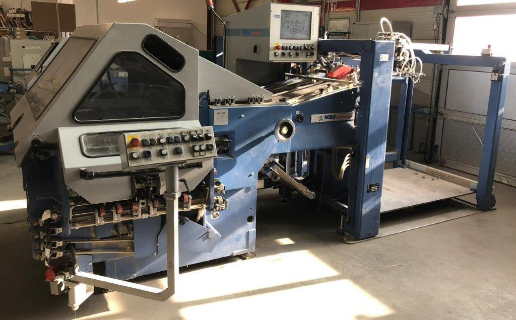 Semi-automatic adjustable combination folding machine MBO K 800.1-SKTL-4-FP from Bj. 2003 - Piegatrice: foto 2 Semi-automatic adjustable combination folding machine MBO K 800.1-SKTL-4-FP from Bj. 2003 - Piegatrice: foto 2