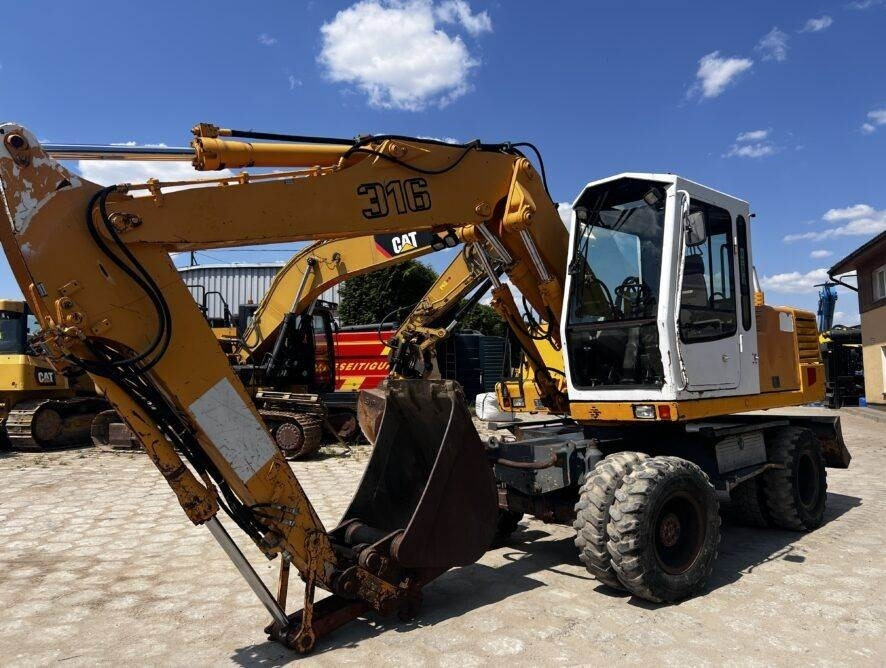 Liebherr A316 - Escavatore gommato: foto 1 Liebherr A316 - Escavatore gommato: foto 1