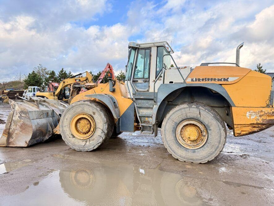 Liebherr L564 - Pala gommata: foto 2 Liebherr L564 - Pala gommata: foto 2