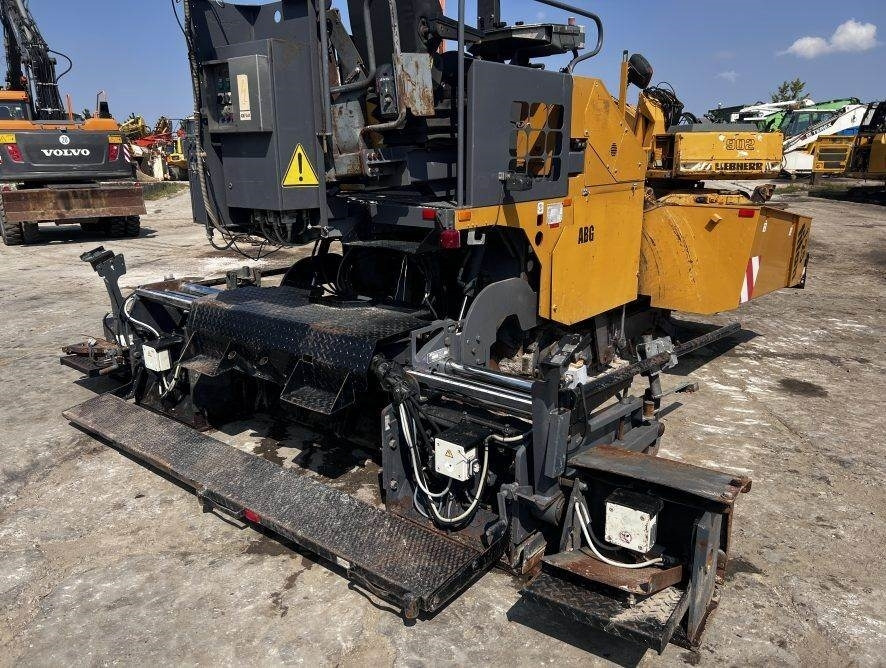 Volvo TITAN 125 - Finitrice: foto 3 Volvo TITAN 125 - Finitrice: foto 3