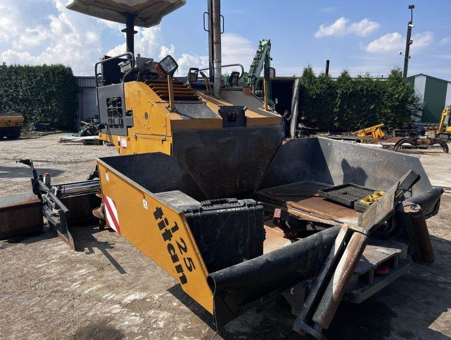 Volvo TITAN 125 - Finitrice: foto 2 Volvo TITAN 125 - Finitrice: foto 2