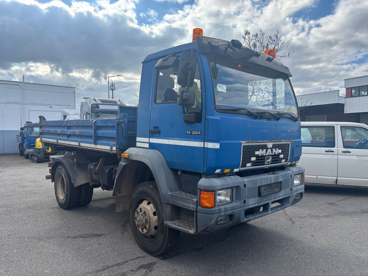 MAN 14.224 12.220 4x4 Meiller 3 Seitenkipper - Autocarro ribaltabile: foto 3 MAN 14.224 12.220 4x4 Meiller 3 Seitenkipper - Autocarro ribaltabile: foto 3