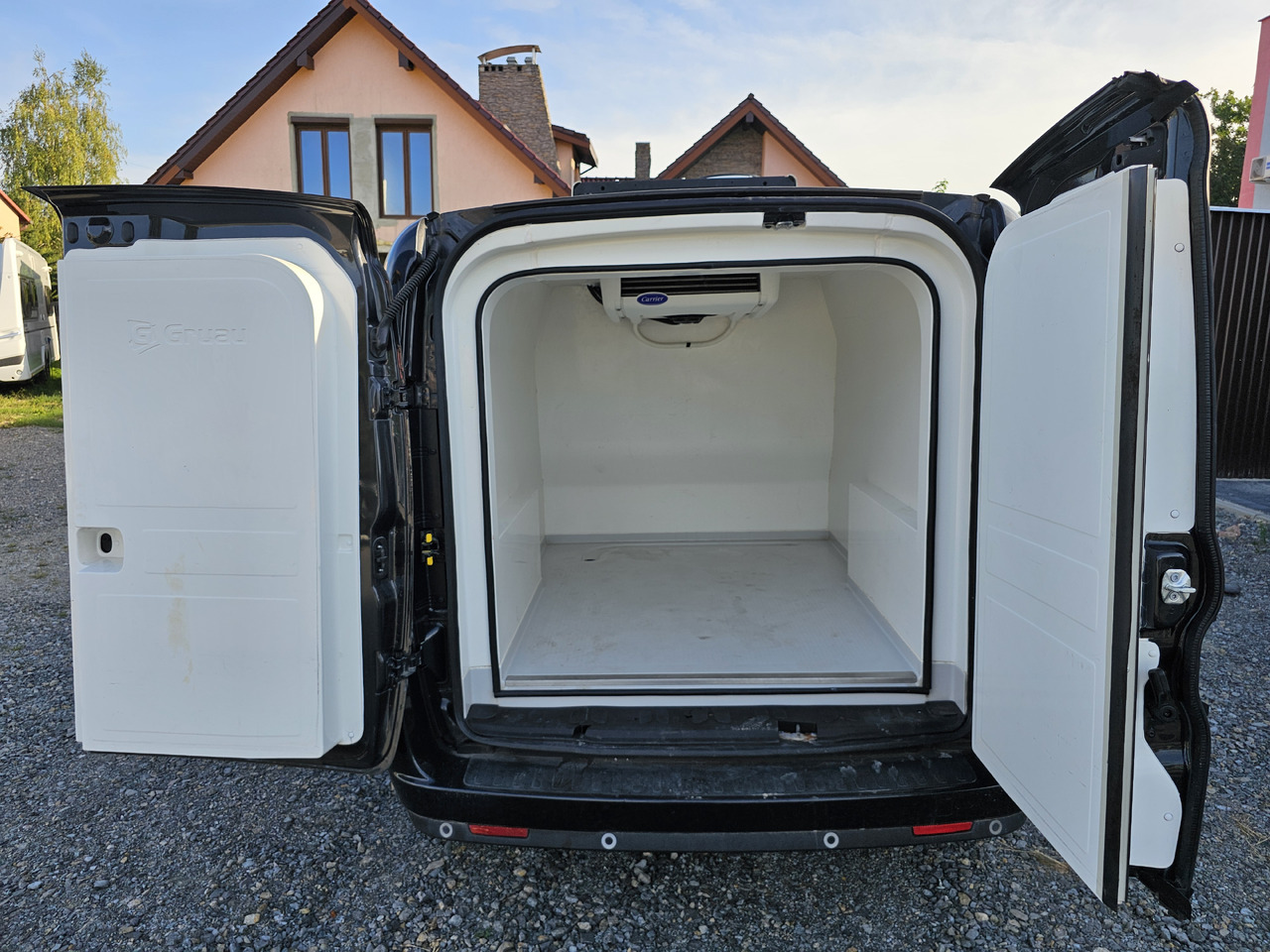 FIAT DOBLO CHLODNIA MROZNIA - 20 C CARRIER KLIMA EURO6 - Furgone frigo: foto 2 FIAT DOBLO CHLODNIA MROZNIA - 20 C CARRIER KLIMA EURO6 - Furgone frigo: foto 2