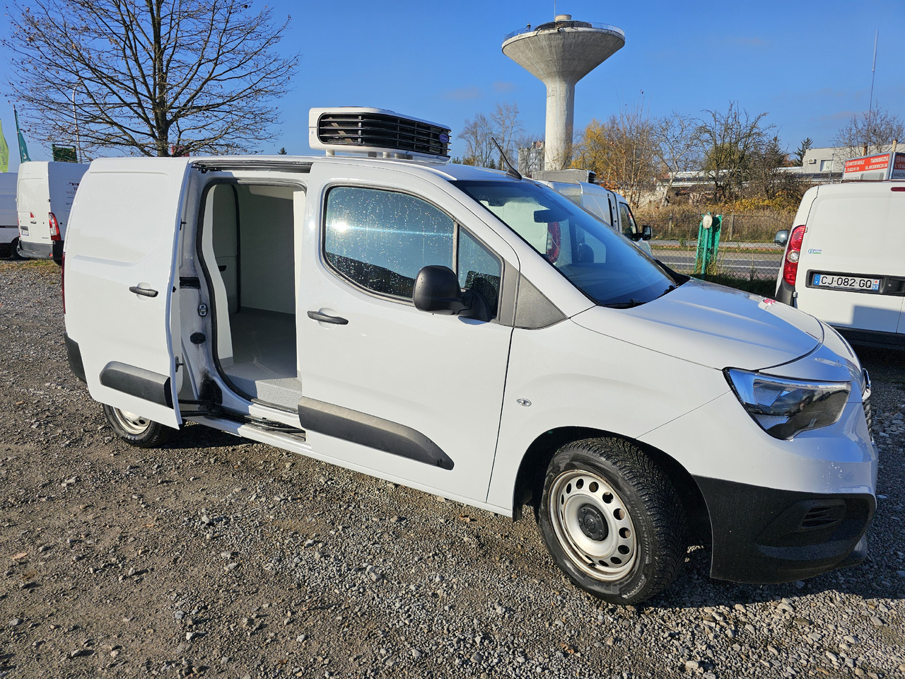 OPEL COMBO MAXI LONG CHLODNIA MROZNIA CARRIER KLIMA EURO6 - Furgone frigo: foto 4 OPEL COMBO MAXI LONG CHLODNIA MROZNIA CARRIER KLIMA EURO6 - Furgone frigo: foto 4