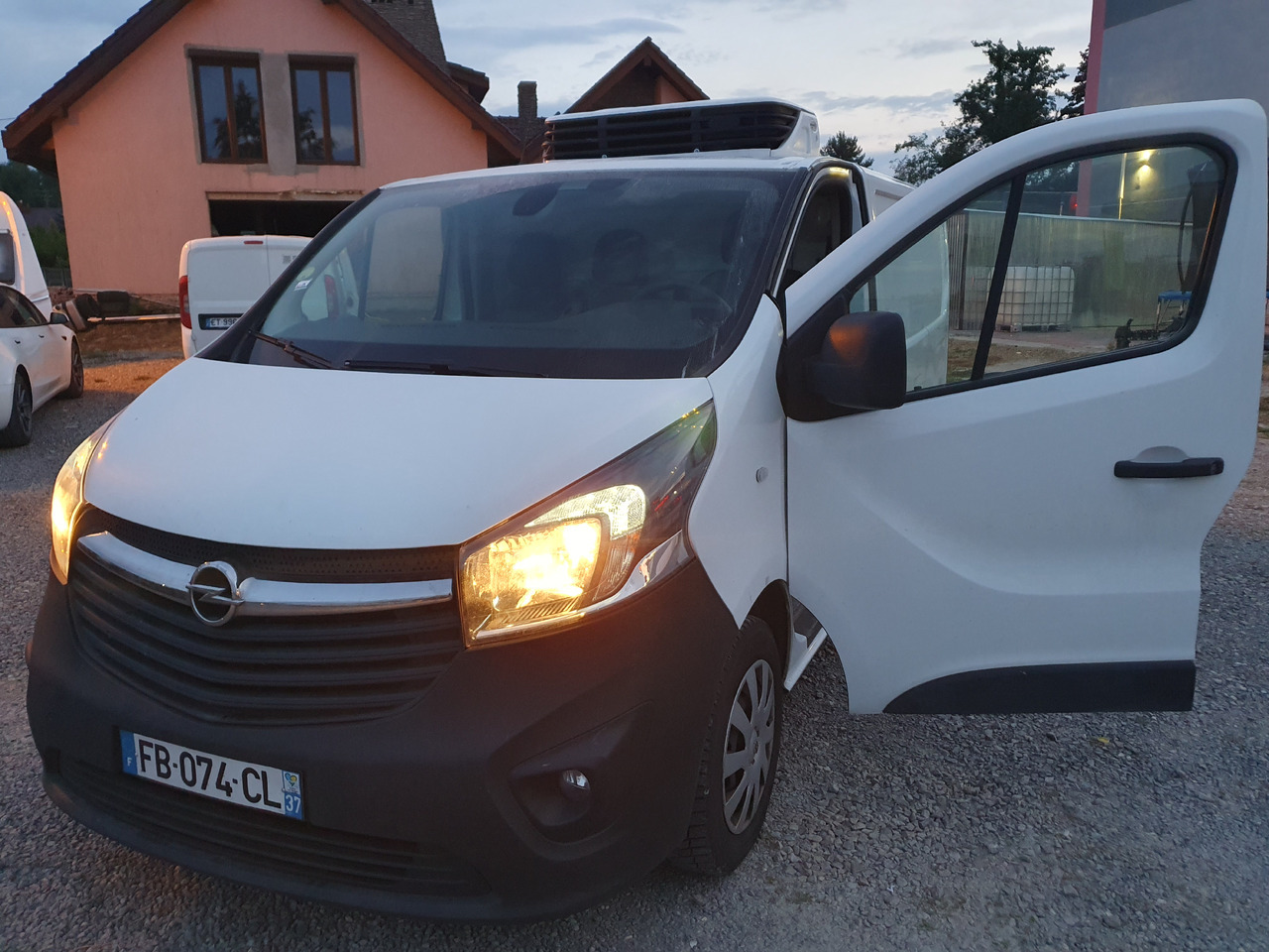 Furgone frigo Opel VIVARO CHLODNIA CARRIER+230V KLIMA NAVI EURO6 [ Copy ]: foto 14