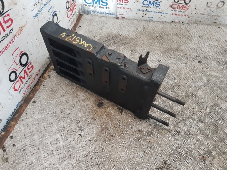 Case 5120, 5130, 5150, 5220 Rail Support Lh 1531065c1, T104004 - Sospensione della cabina: foto 3 Case 5120, 5130, 5150, 5220 Rail Support Lh 1531065c1, T104004 - Sospensione della cabina: foto 3