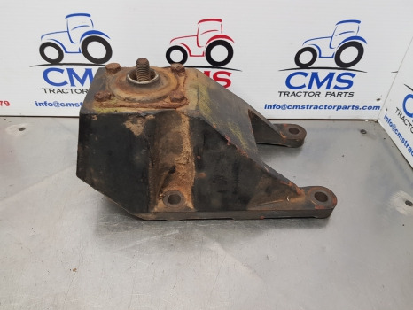 Case 5140, 5120, 5130, 5150, 5220, 5250, Cab Support Mounts 1531800c1 - Sospensione della cabina: foto 1 Case 5140, 5120, 5130, 5150, 5220, 5250, Cab Support Mounts 1531800c1 - Sospensione della cabina: foto 1