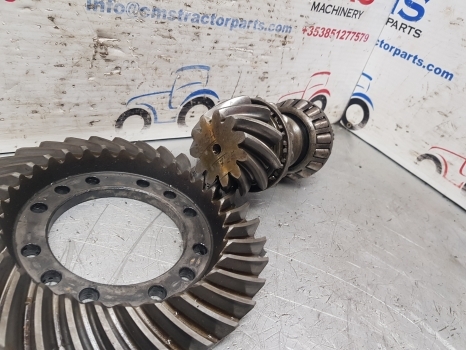 Case 5140, 5250 Front Axle Bevel Gear Z 11/32 065630; 81877c1; 81876c1; 065630 - Asse anteriore per Trattore: foto 2 Case 5140, 5250 Front Axle Bevel Gear Z 11/32 065630; 81877c1; 81876c1; 065630 - Asse anteriore per Trattore: foto 2
