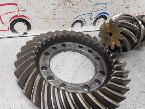 Case 5140, 5250 Front Axle Bevel Gear Z 11/32 065630; 81877c1; 81876c1; 065630 - Asse anteriore per Trattore: foto 4 Case 5140, 5250 Front Axle Bevel Gear Z 11/32 065630; 81877c1; 81876c1; 065630 - Asse anteriore per Trattore: foto 4