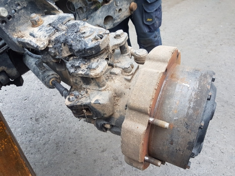 Case Maxxum 145 Front, Rear Axle, Engine, Transmission, Hydraulic Parts Nut - Assali e ricambi per Trattore: foto 5 Case Maxxum 145 Front, Rear Axle, Engine, Transmission, Hydraulic Parts Nut - Assali e ricambi per Trattore: foto 5