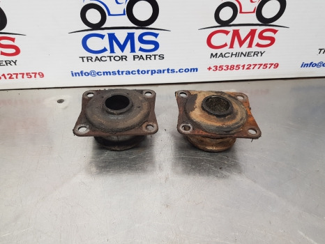 Case Maxxum 5120, 5140, 5130, 5240 Cab Front Support Damper Pair 1533773c1 - Sospensione della cabina: foto 1 Case Maxxum 5120, 5140, 5130, 5240 Cab Front Support Damper Pair 1533773c1 - Sospensione della cabina: foto 1