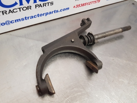 Case Maxxum Mx, Mxc, Mx100, 5140 Transmission Control Fork A190245, A183433 - Trasmissione: foto 4 Case Maxxum Mx, Mxc, Mx100, 5140 Transmission Control Fork A190245, A183433 - Trasmissione: foto 4