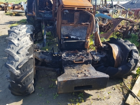 Claas Renault 656 Rx/rz Front Rear Axle, Engine, Transmission, Lift, Frame Parts - Motore: foto 2 Claas Renault 656 Rx/rz Front Rear Axle, Engine, Transmission, Lift, Frame Parts - Motore: foto 2