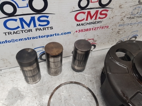 Claas Renault Ares 600 Ser Rx, Rz, Atz 696 Rear Axle Planet Carrier 6005019446 - Asse posteriore per Trattore: foto 2 Claas Renault Ares 600 Ser Rx, Rz, Atz 696 Rear Axle Planet Carrier 6005019446 - Asse posteriore per Trattore: foto 2