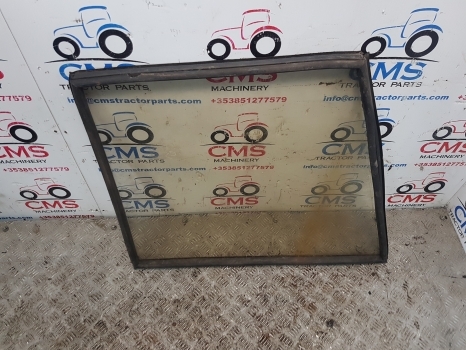 David Brown Case 90, 94 Series 1390, 1394 Upper Door Glass Left K303701 - Porta e ricambi per Trattore: foto 5 David Brown Case 90, 94 Series 1390, 1394 Upper Door Glass Left K303701 - Porta e ricambi per Trattore: foto 5