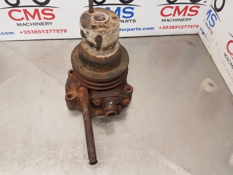 Fiat 1180, 1280, 1380, 1180dt, 666, 540 Water Pump Parts Only 4679242 - Pompa del liquido di raffreddamento per Trattore: foto 2 Fiat 1180, 1280, 1380, 1180dt, 666, 540 Water Pump Parts Only 4679242 - Pompa del liquido di raffreddamento per Trattore: foto 2
