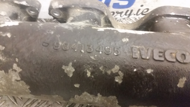 Fiat F, F Dt, F100, F110, F115, F120, F130, F130, F140 Intake Manifold 98413495 - Collettore di aspirazione per Trattore: foto 5 Fiat F, F Dt, F100, F110, F115, F120, F130, F130, F140 Intake Manifold 98413495 - Collettore di aspirazione per Trattore: foto 5