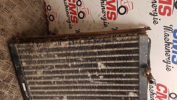Fiat F Series F130, F140, F120, F115 Conditioning Condenser Radiator 5155716 - Condensatore per Trattore: foto 5 Fiat F Series F130, F140, F120, F115 Conditioning Condenser Radiator 5155716 - Condensatore per Trattore: foto 5