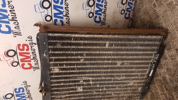 Fiat F Series F130, F140, F120, F115 Conditioning Condenser Radiator 5155716 - Condensatore per Trattore: foto 4 Fiat F Series F130, F140, F120, F115 Conditioning Condenser Radiator 5155716 - Condensatore per Trattore: foto 4
