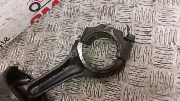 Fiat, Ford F, 90, 93, 94, L, 35, Tl F140 Piston And Con Rod 1930914, 98461753 - Pistoni/ Anelli/ Boccole per Trattore: foto 3 Fiat, Ford F, 90, 93, 94, L, 35, Tl F140 Piston And Con Rod 1930914, 98461753 - Pistoni/ Anelli/ Boccole per Trattore: foto 3