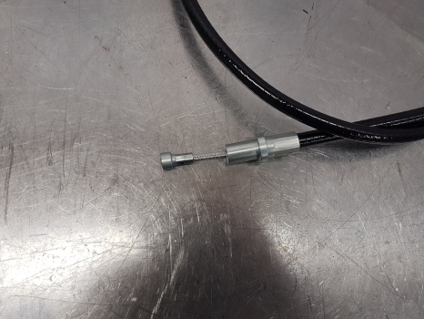 Ford 10, 600, 700 Series, 7710, 7810 Hand Brake Cable 83918382, D5nn2853a - Ricambi freni per Trattore: foto 3 Ford 10, 600, 700 Series, 7710, 7810 Hand Brake Cable 83918382, D5nn2853a - Ricambi freni per Trattore: foto 3