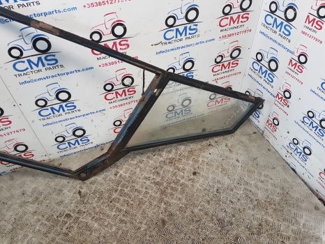 Ford 4110, 5610, 6410, 7410 Lp Cab Door Right 83931994, 83957672 - Porta e ricambi per Trattore: foto 2 Ford 4110, 5610, 6410, 7410 Lp Cab Door Right 83931994, 83957672 - Porta e ricambi per Trattore: foto 2