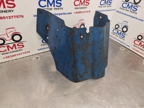 Ford 5000, 7000 Steering Column Cover - Cabina e interni: foto 2 Ford 5000, 7000 Steering Column Cover - Cabina e interni: foto 2