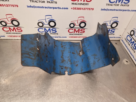 Ford 5000, 7000 Steering Column Cover - Cabina e interni: foto 4 Ford 5000, 7000 Steering Column Cover - Cabina e interni: foto 4