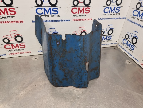 Ford 5000, 7000 Steering Column Cover - Cabina e interni: foto 1 Ford 5000, 7000 Steering Column Cover - Cabina e interni: foto 1