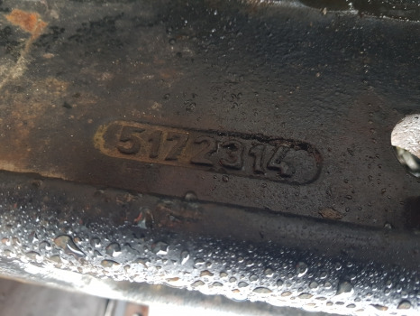 Ford 6635 Fiat L95 New Holland Tl100 Front Weight Carrier 5199414, 5172314 - Contrappeso: foto 3 Ford 6635 Fiat L95 New Holland Tl100 Front Weight Carrier 5199414, 5172314 - Contrappeso: foto 3