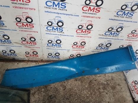 Ford 7840, 8340, 8240 Rear Mudguard Fender Panel Lhs 82007769, 82007492 - Parafango per Trattore: foto 4 Ford 7840, 8340, 8240 Rear Mudguard Fender Panel Lhs 82007769, 82007492 - Parafango per Trattore: foto 4