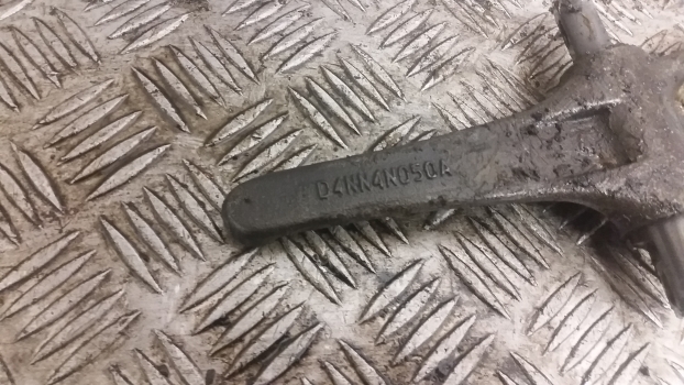 Ford New Holland 10, Ts, 40, Ts6000 Differential Lock Fork D4nn4n050a, 83905477 - Differenziale per Trattore: foto 2 Ford New Holland 10, Ts, 40, Ts6000 Differential Lock Fork D4nn4n050a, 83905477 - Differenziale per Trattore: foto 2