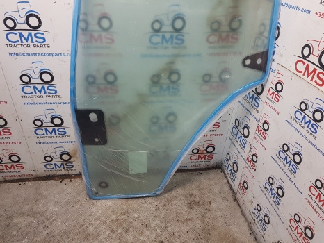 Ford New Holland Tl Tm Ts Tla Series, Cab Door Glass Lh 82036001 - Finestra e ricambi: foto 2 Ford New Holland Tl Tm Ts Tla Series, Cab Door Glass Lh 82036001 - Finestra e ricambi: foto 2