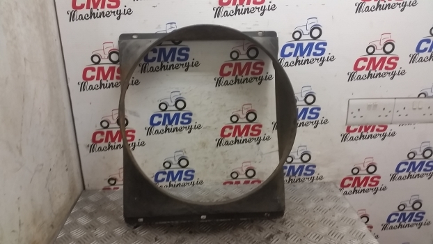 Ford Radiator Cowling D5nn8146, Please See The Description - Sistema di raffreddamento per Trattore: foto 2 Ford Radiator Cowling D5nn8146, Please See The Description - Sistema di raffreddamento per Trattore: foto 2