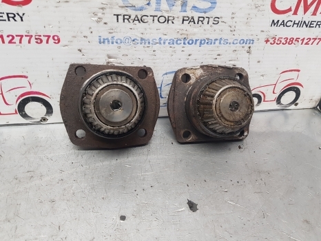 Jcb 2cx Axle King Pin Pair 448/42402, 453/30401, 458/20061, 453/30401 - Sterzo per Terna: foto 1 Jcb 2cx Axle King Pin Pair 448/42402, 453/30401, 458/20061, 453/30401 - Sterzo per Terna: foto 1
