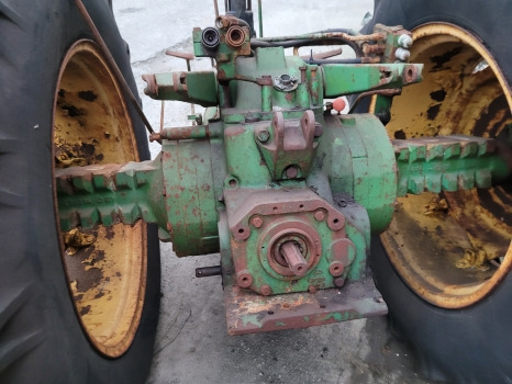 John Deere 2130 Transmission Gearbox For Parts Complete Backend Pto, Differential, Bevel Gear - Cambio: foto 5 John Deere 2130 Transmission Gearbox For Parts Complete Backend Pto, Differential, Bevel Gear - Cambio: foto 5